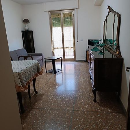 Hortis Apartment, 5 Persone, 2 Camere, Balcone, Metro C E Tram Per Il Centro Róma Kültér fotó