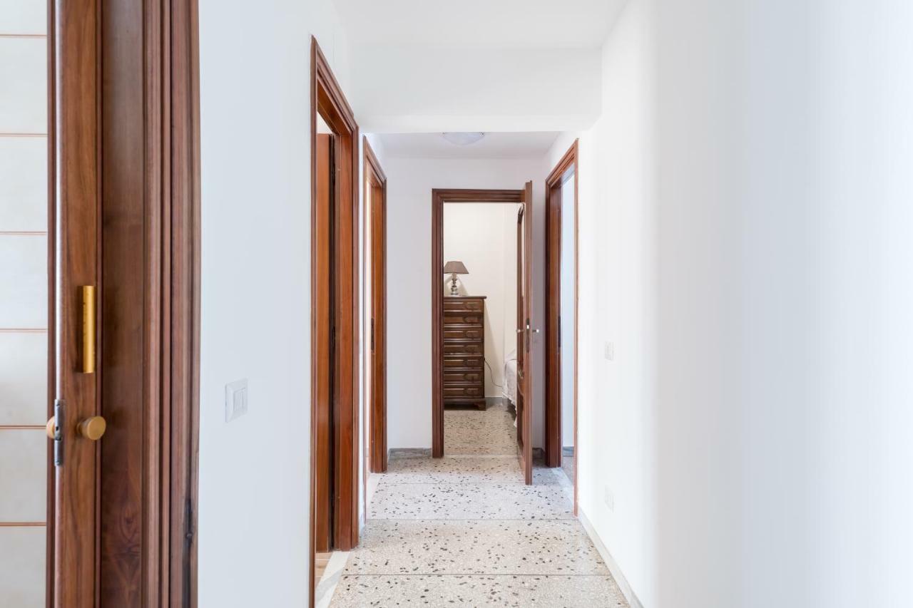 Hortis Apartment, 5 Persone, 2 Camere, Balcone, Metro C E Tram Per Il Centro Róma Kültér fotó
